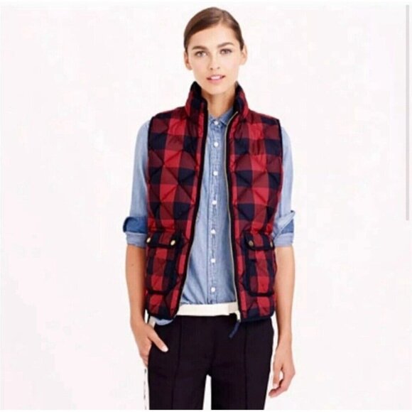 J.CREW Excursion Buffalo Quilted Down Puffer Vest Womens S Red Black Check Plaid - Picture 1 of 13